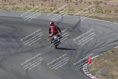 media/Apr-20-2025-AHRMA (Sun) [[393a79c373]]/Race/Group 12 early race/Turn 4b/